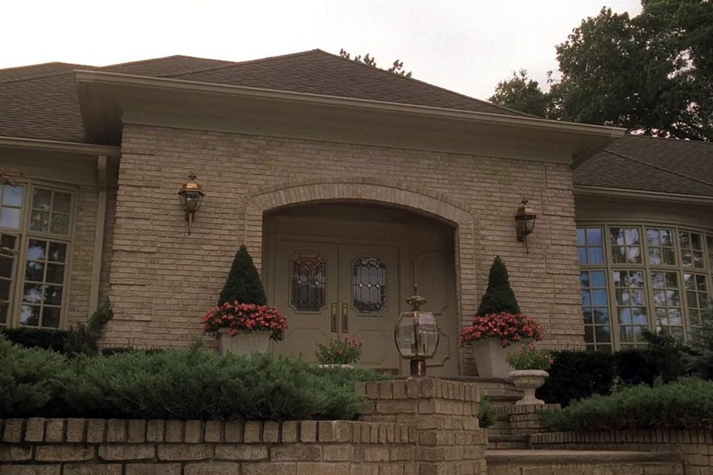 'Sopranos' house hits the market with starting price of $3.4M