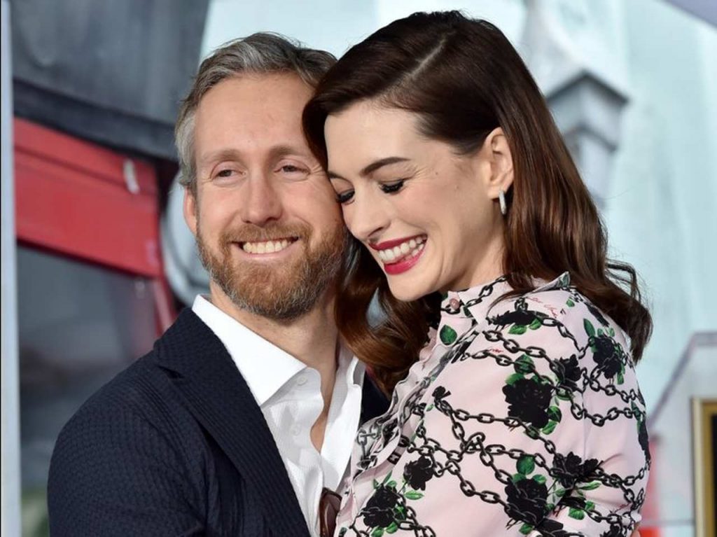 Anne Hathaway is pregnant and talks about her infertility